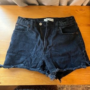 Abercrombie and Fitch 4” mom shorts high rise black